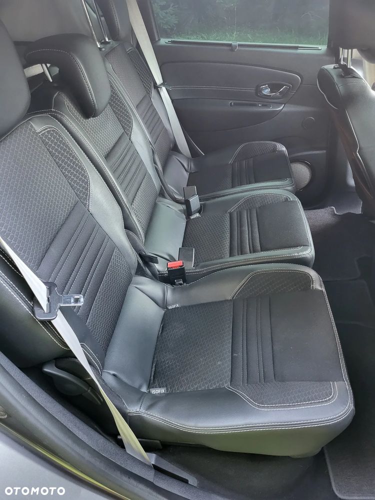 Renault Scenic 1.5 dCi Bose - 14