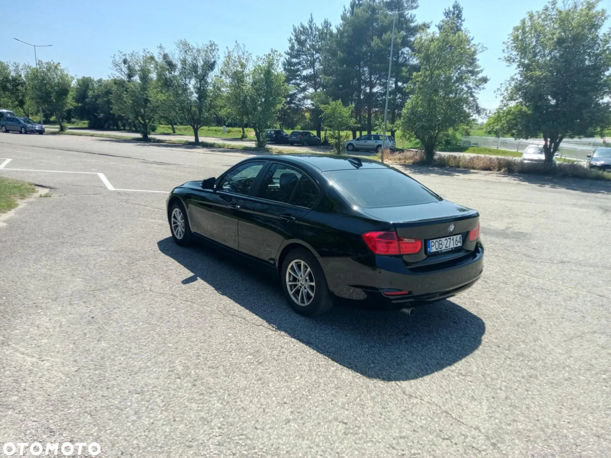 BMW Seria 3 318d - 4