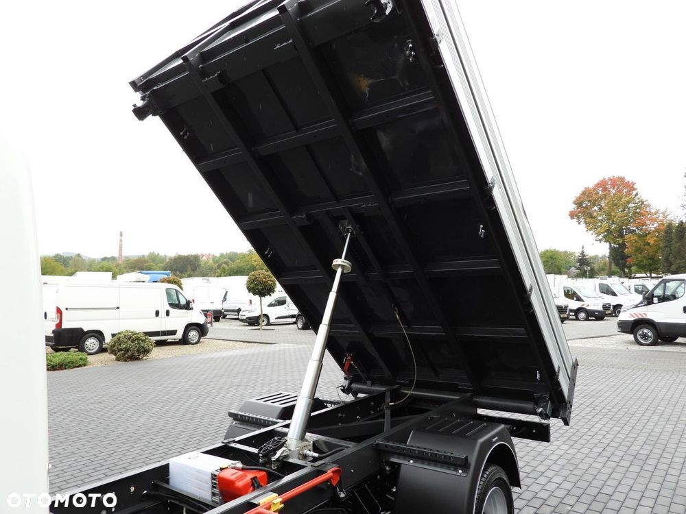 Mitsubishi CANTER FUSO 3C15 WYWROTKA TROJSTRONNA 3 MIEJSCA LEDY BLIŹNIACZE KOŁA  150KM - 23