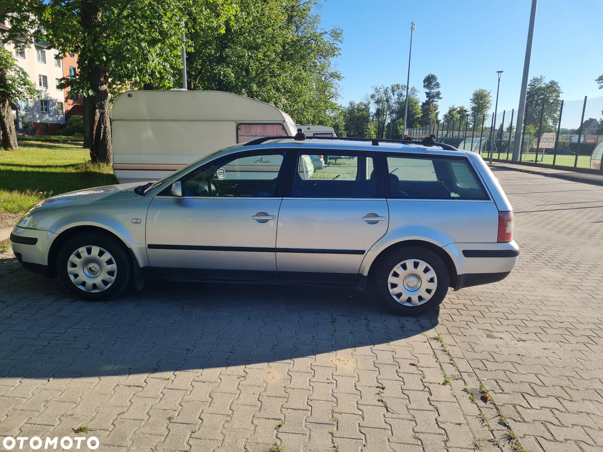 Volkswagen Passat 1.9 TDI Comfortline - 8
