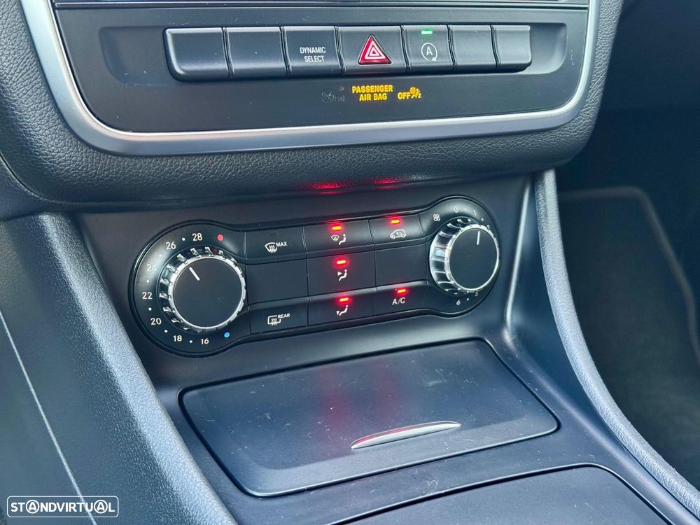 Mercedes-Benz GLA 180 d AMG Line Aut. - 43