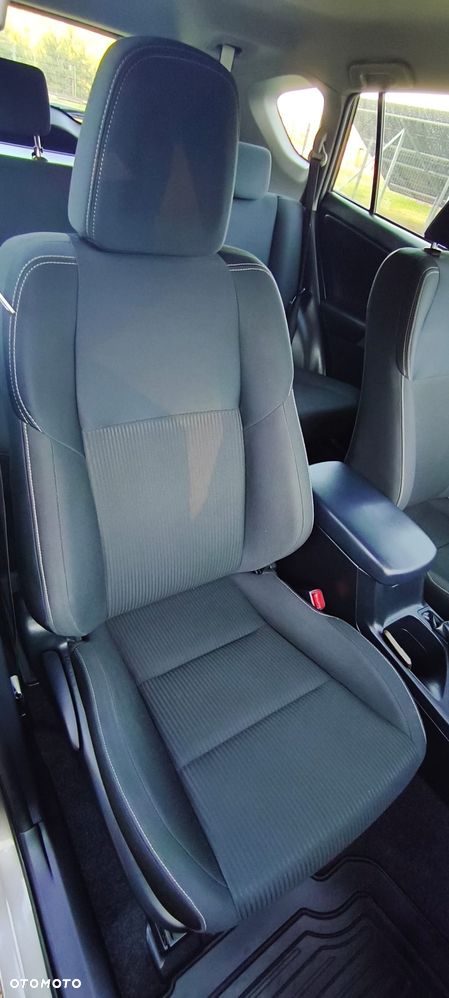 Toyota RAV4 2.0 D-4D Premium 4x2 - 14