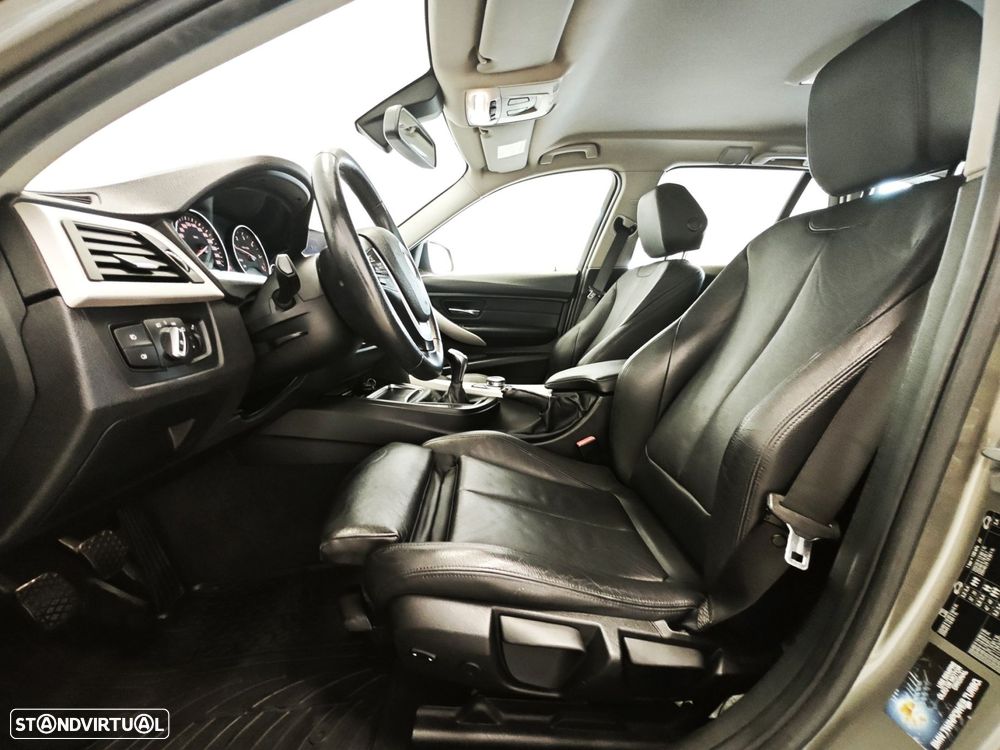 BMW 318 d Touring Line Luxury - 46