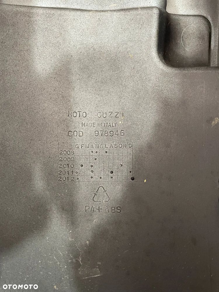 błotnik nadkole czacha owiewka Moto Guzzi V7 III Special 750 (nr1185) - 17