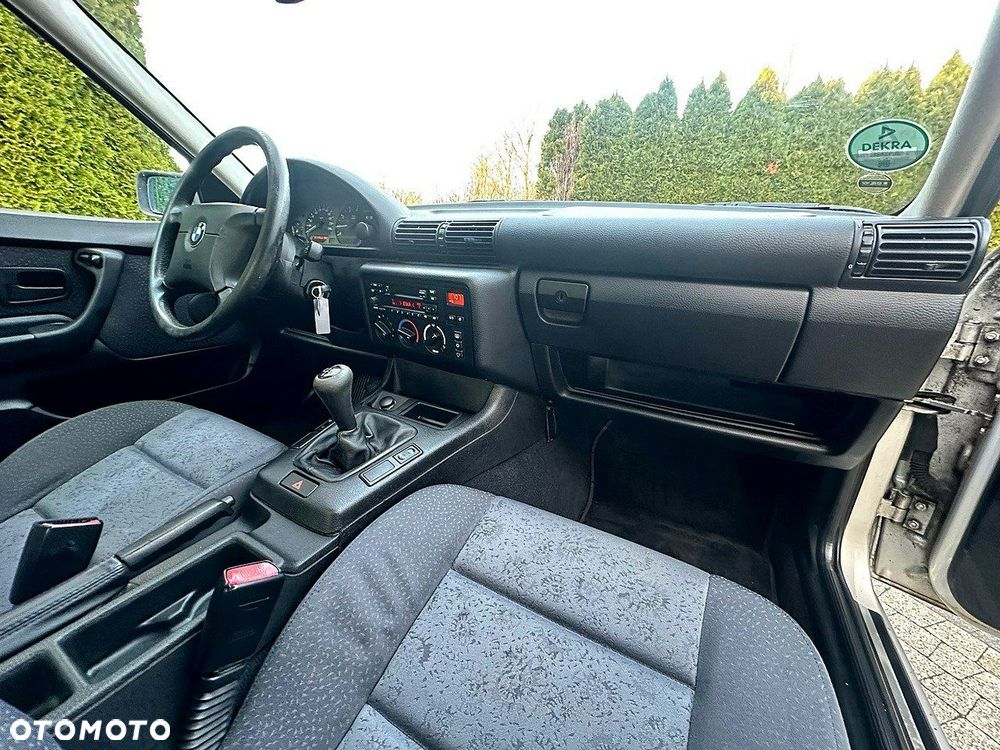 BMW Seria 3 316i - 5