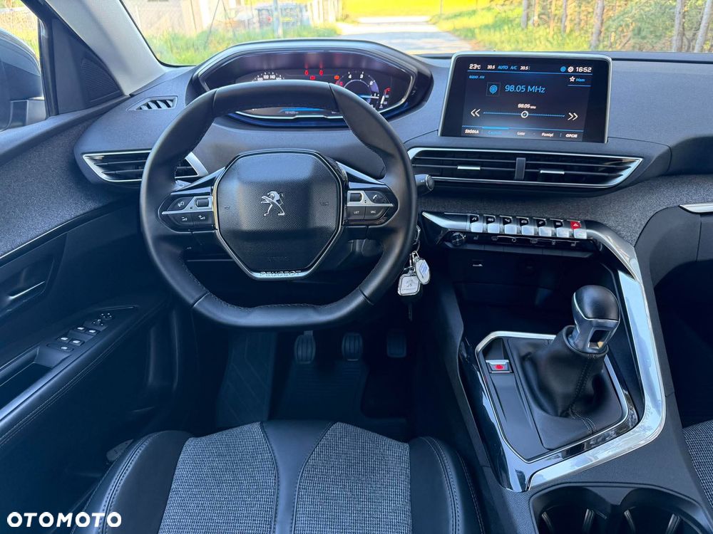 Peugeot 3008 1.6 BlueHDi Allure S&S - 14