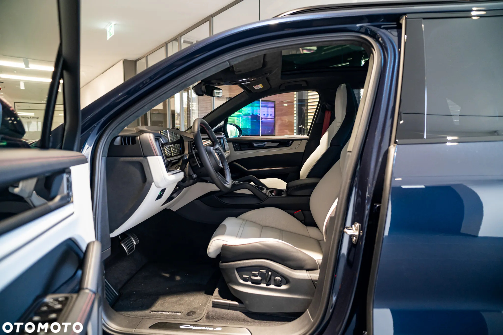 Porsche Cayenne - 7
