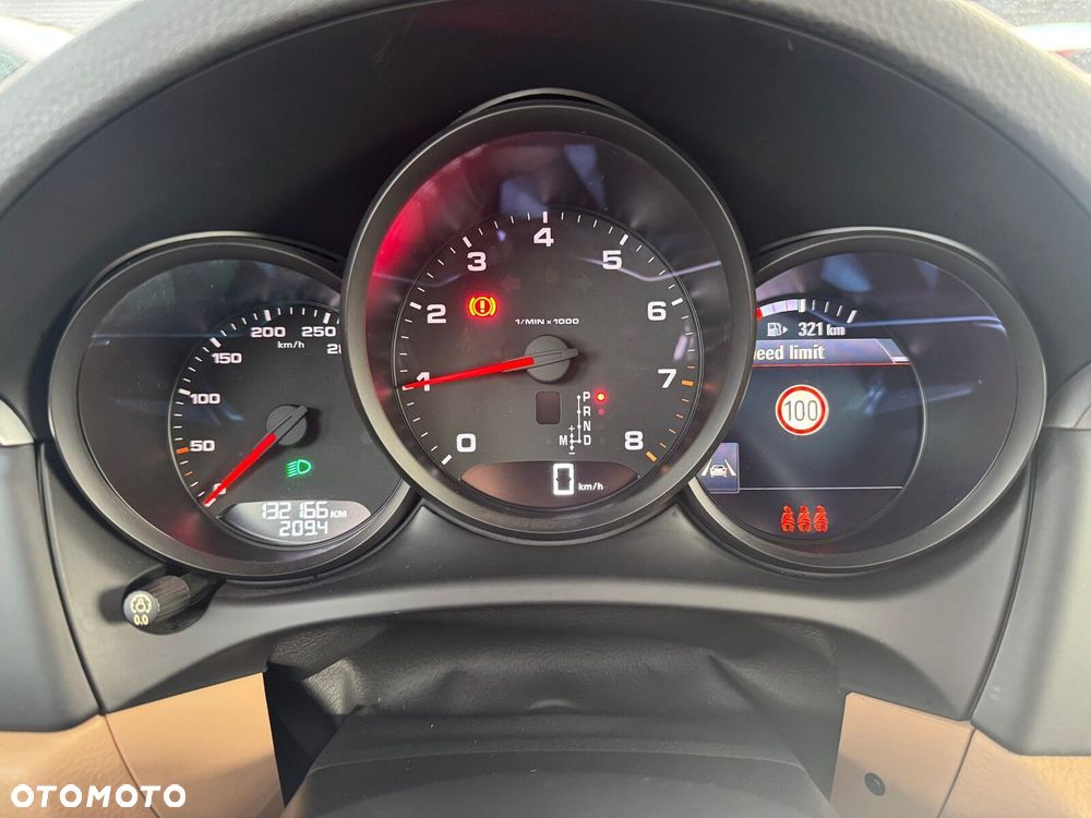 Porsche Macan Standard - 19