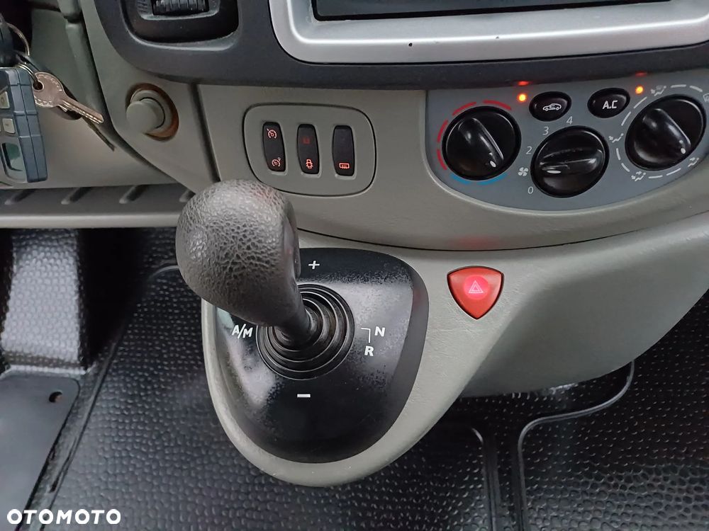 Opel Vivaro - 20