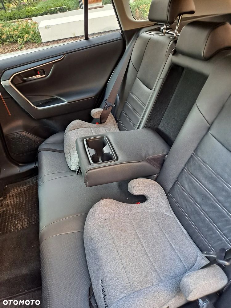 Toyota RAV4 - 5