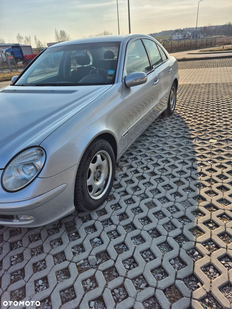 Mercedes-Benz Klasa E 200 CDI Automatik Classic - 8