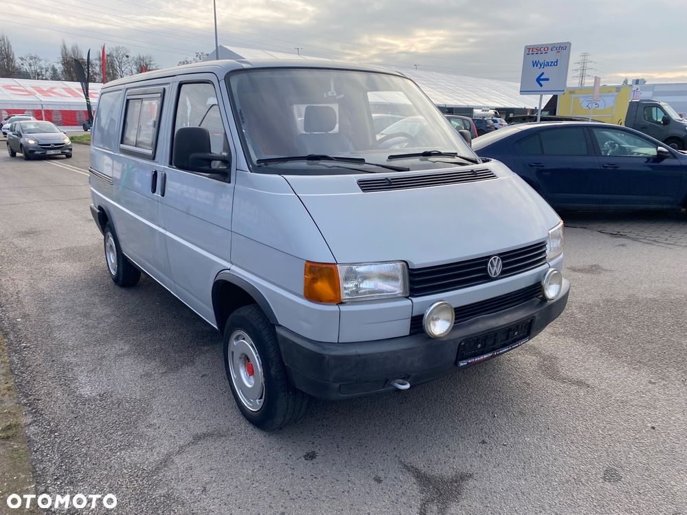 Volkswagen Caravelle - 5