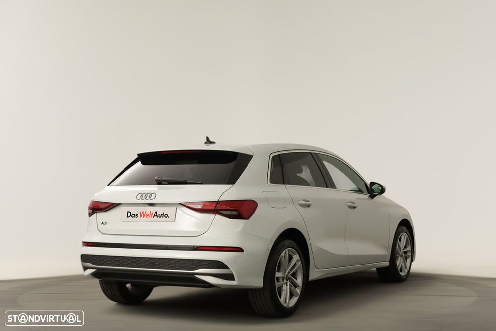 Audi A3 Sportback 30 TFSI Advanced S tronic - 4