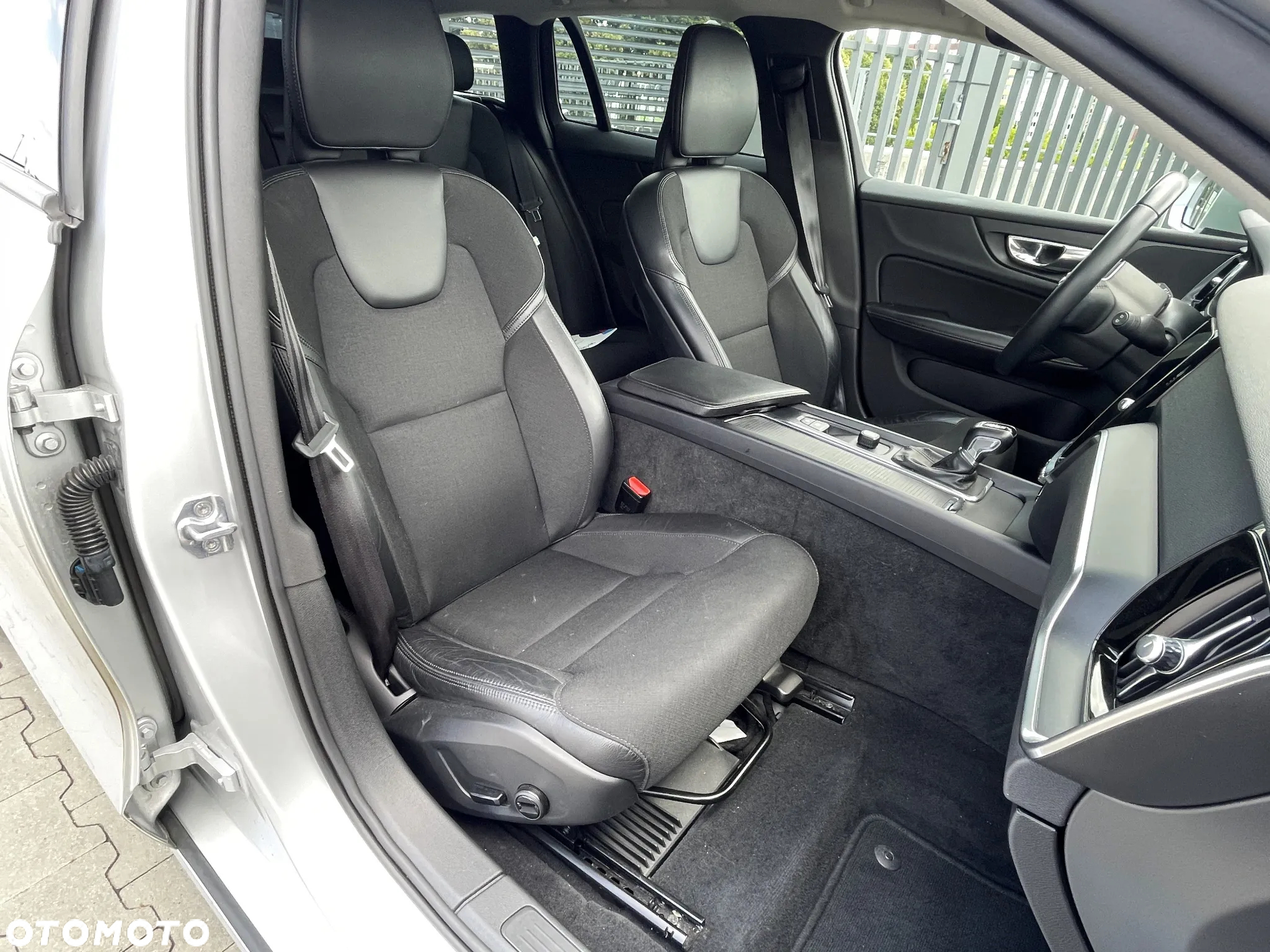 Volvo V60 D3 Geartronic Momentum - 34