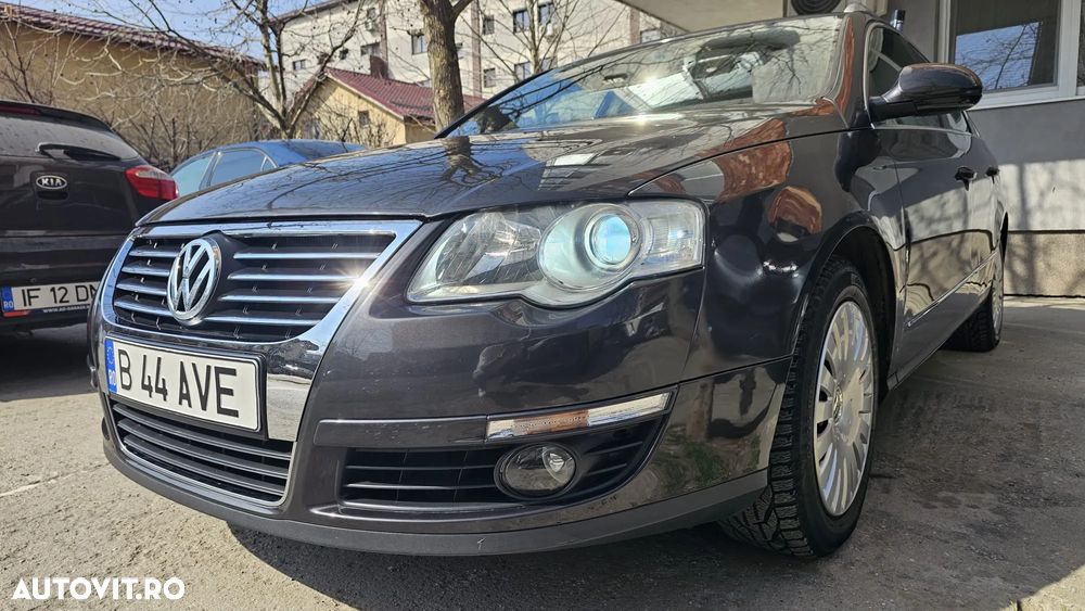 Volkswagen Passat 2.0 TDI Comfortline DPF DSG - 1