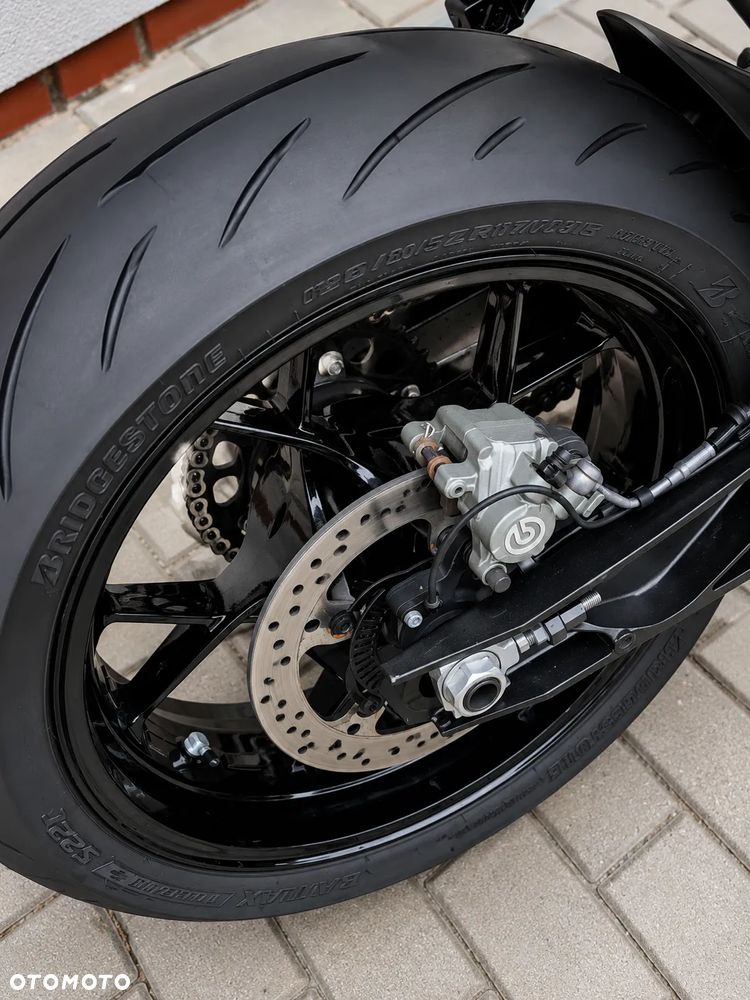 KTM DUKE 890 - 7