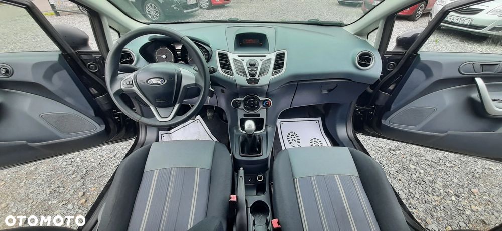 Ford Fiesta - 27