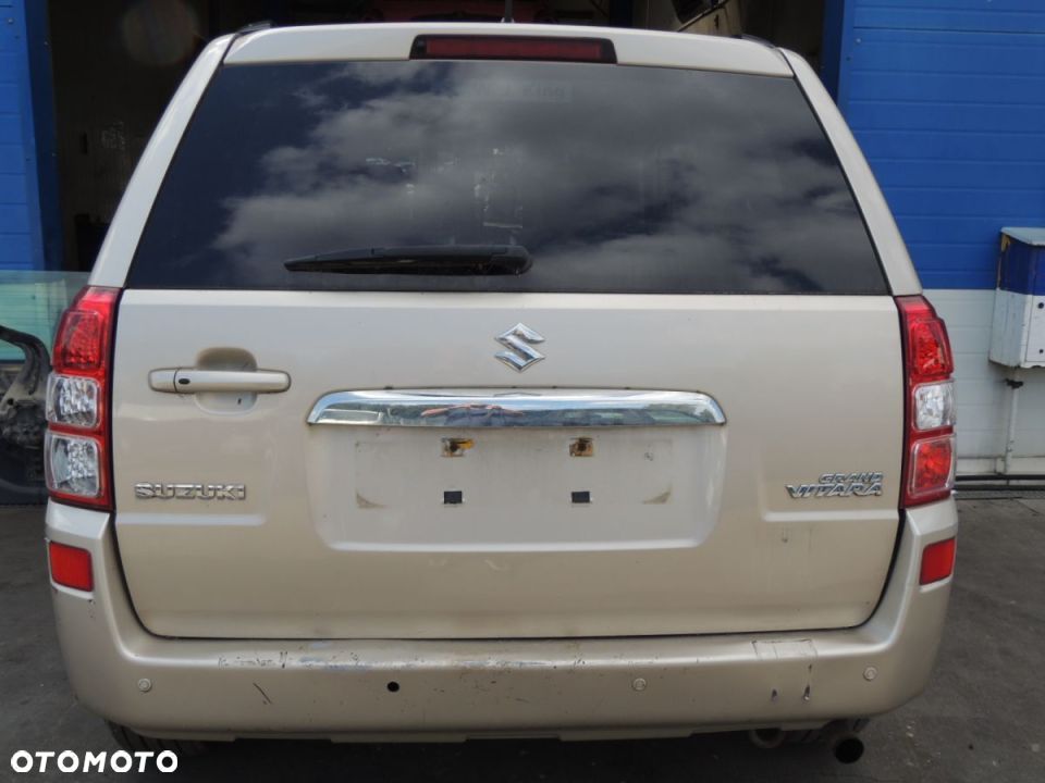 Klapa bagażnika SUZUKI Grand Vitara II '12 2.4 VVT