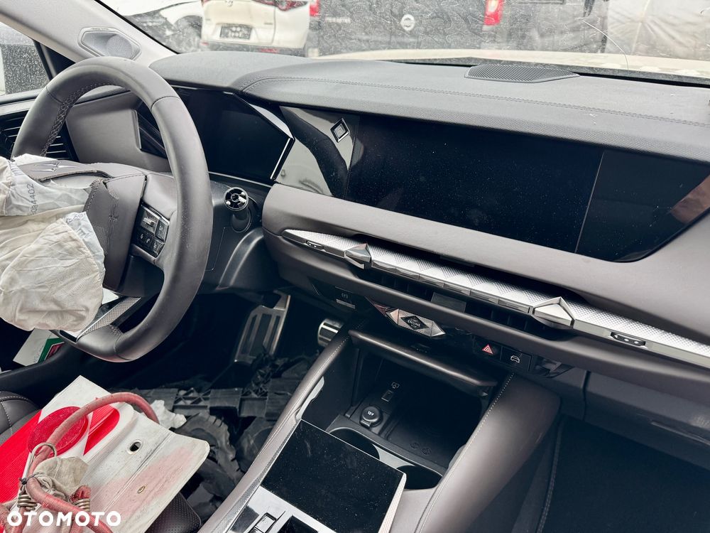 DS Automobiles DS 4 1.6 E-Tense Antoine de Saint Exupéry - 12