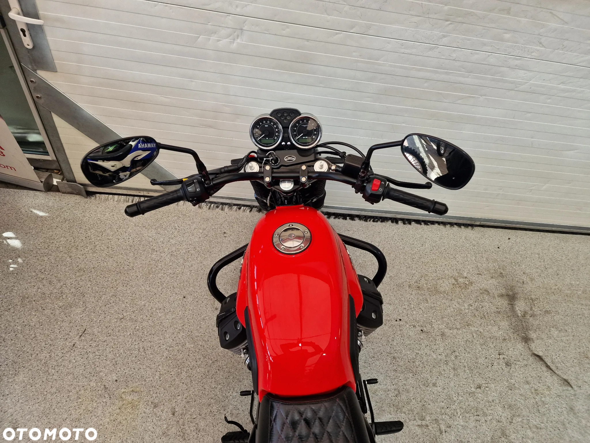 Moto Guzzi V7 - 28