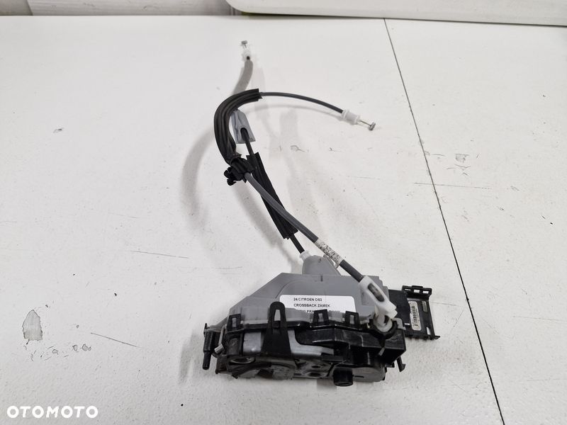 CITROEN DS3 CROSSBACK ZAMEK DRZWI PRAWY TYŁ TYLNY 6 PIN 261210 - 2