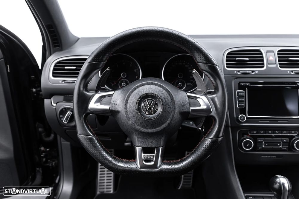 VW Golf 2.0 GTI DSG - 22