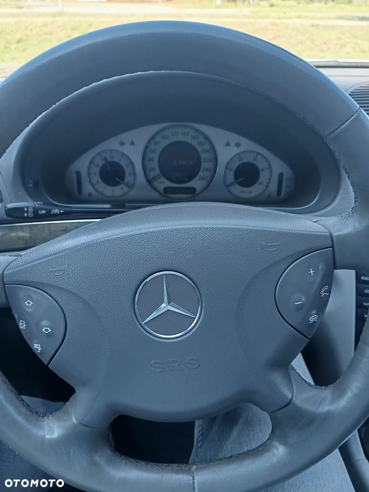 Mercedes-Benz Klasa E - 20