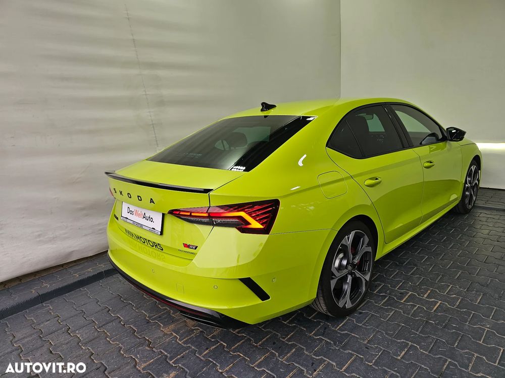 Skoda Octavia 2.0 TSI 265 CP DSG RS - 36