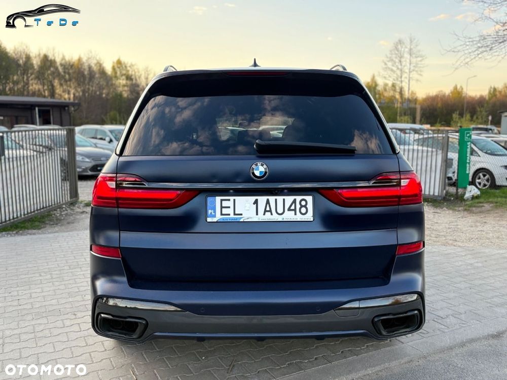 BMW X7 M50i sport - 12
