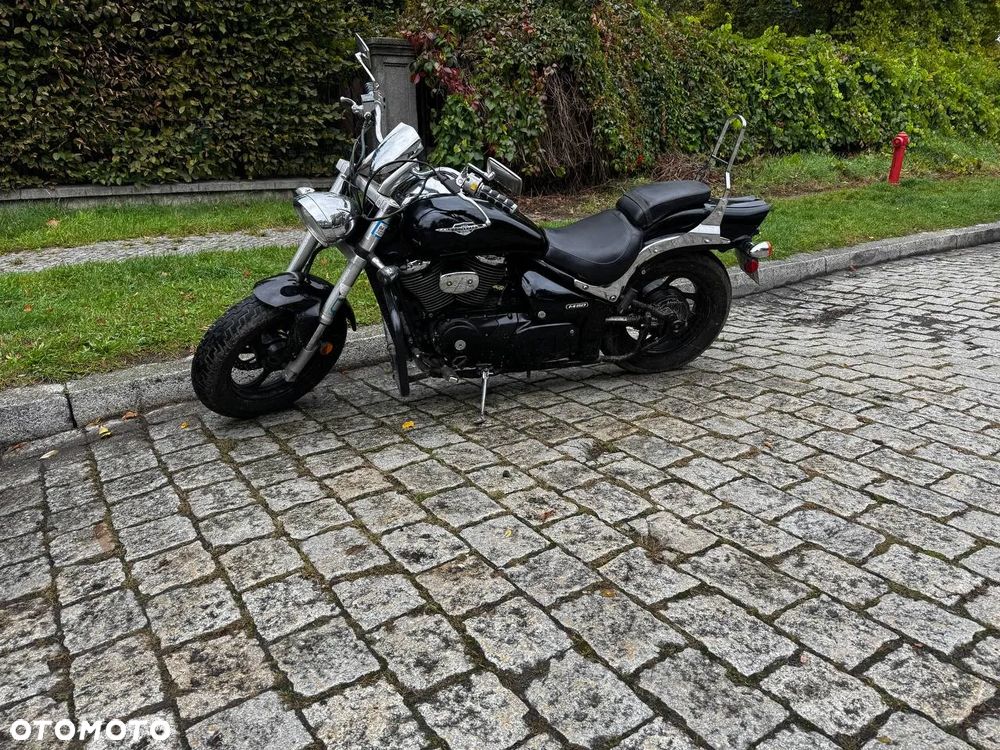 Suzuki Boulevard - 2