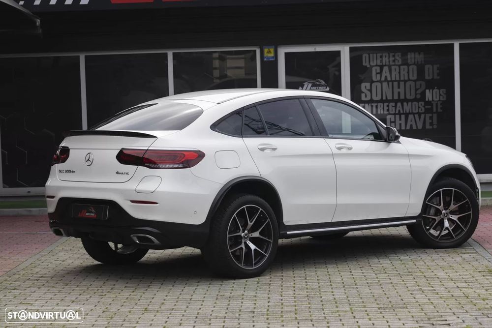 Mercedes-Benz GLC 300 de Coupe 4Matic 9G-TRONIC AMG Line - 29