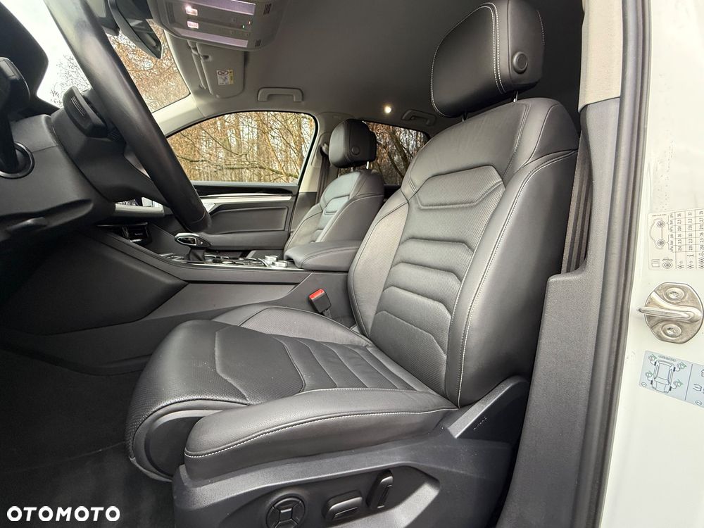 Volkswagen Touareg 3.0 V6 TDI SCR 4Mot - 16