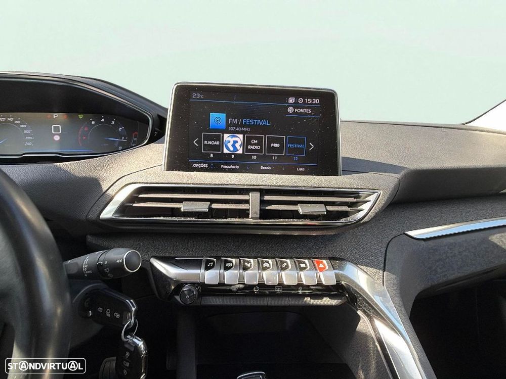 Peugeot 3008 1.2 PureTech Allure EAT8 - 14