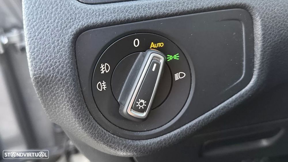VW Golf Variant 1.6 TDi Highline - 28