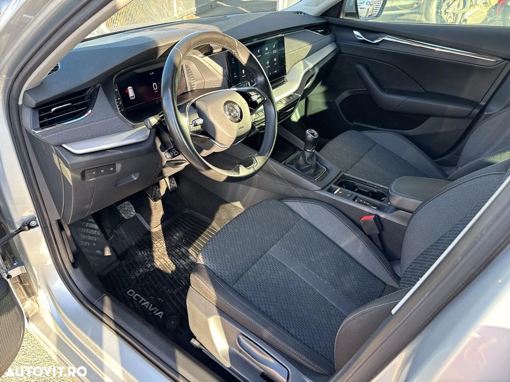 Skoda Octavia 2.0 TDI Style - 12