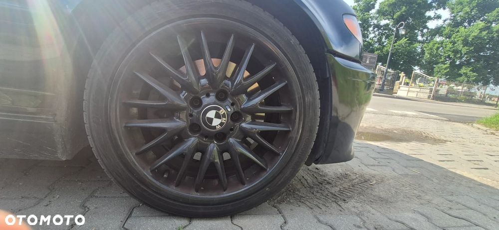 BMW Seria 3 330i - 12