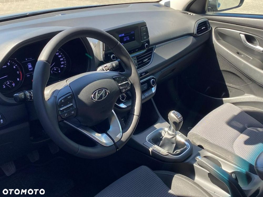Hyundai i30 1.5 DPI Modern - 11