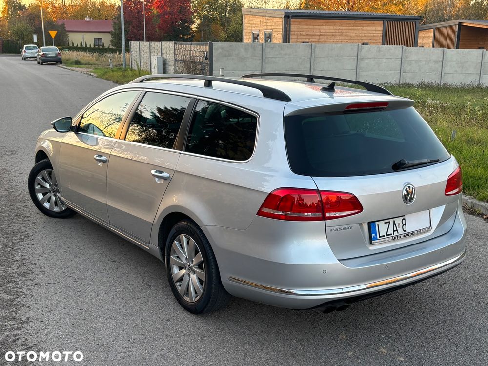 Volkswagen Passat - 24
