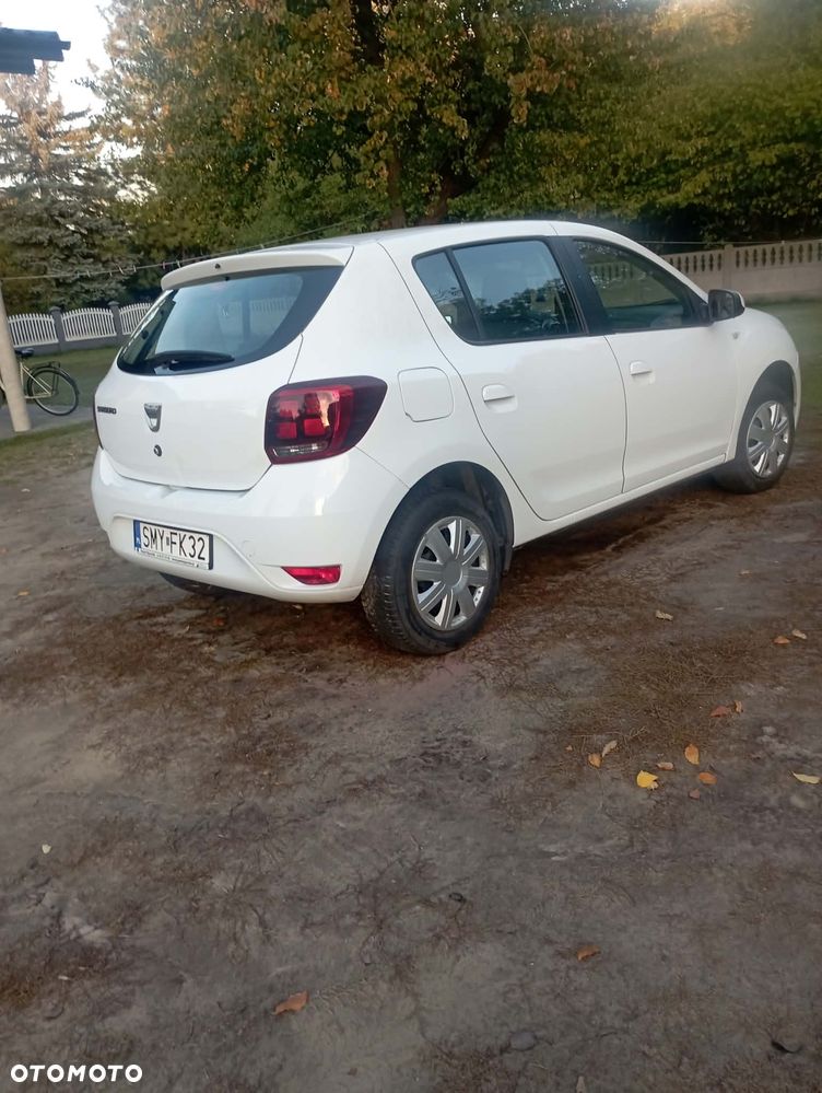 Dacia Sandero - 4