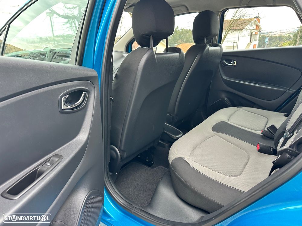 Renault Captur dCi 90 EDC Dynamique - 23