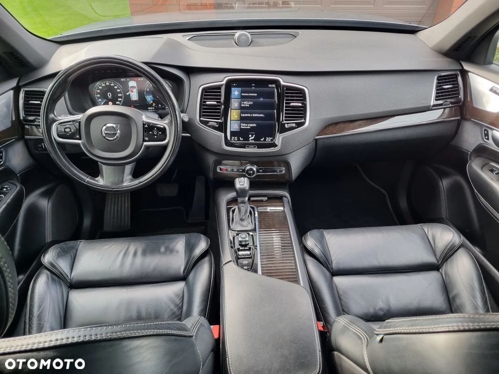 Volvo XC 90 - 20