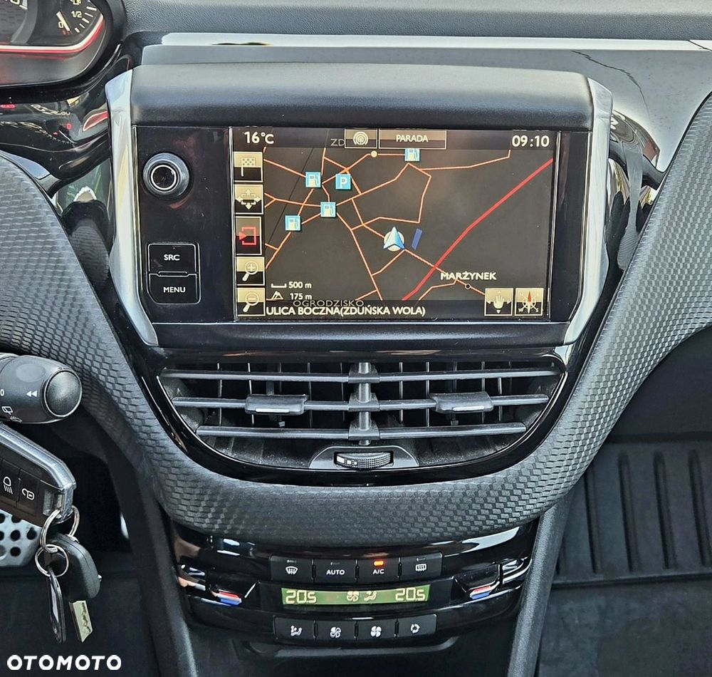 Peugeot 2008 - 31