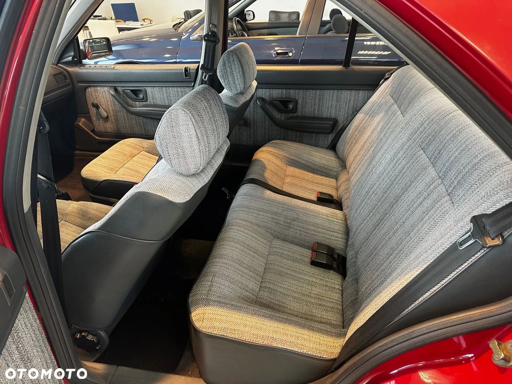 Peugeot 405 1.6 GL - 13