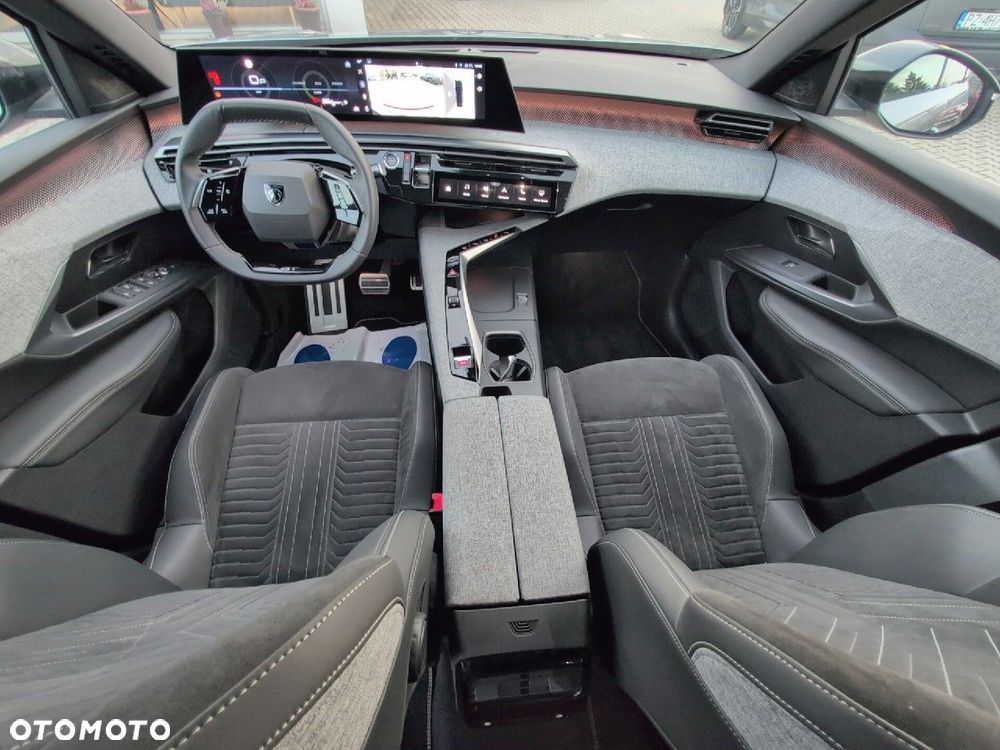 Peugeot 5008 1.2 PureTech mHEV GT S&S e-DCS6 - 8