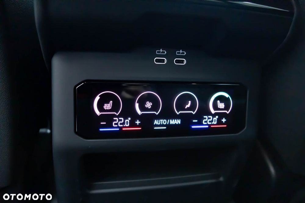 BMW Seria 5 520d xDrive - 37