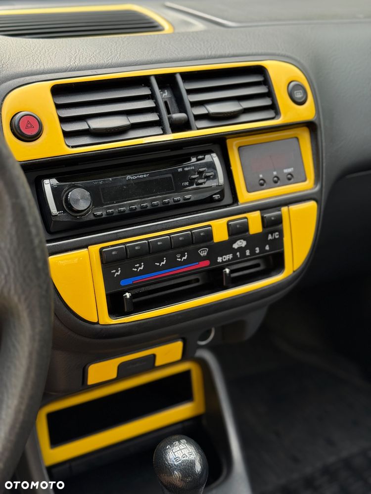 Honda Civic 1.4i S - 10
