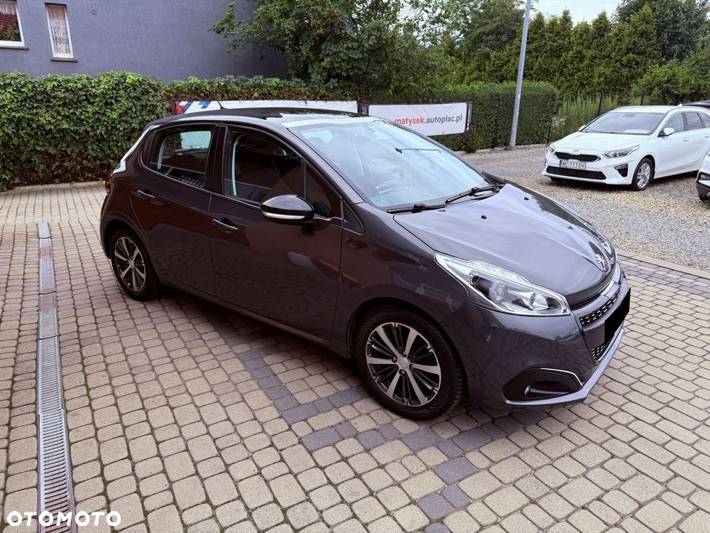 Peugeot 208 82 VTI Allure - 4