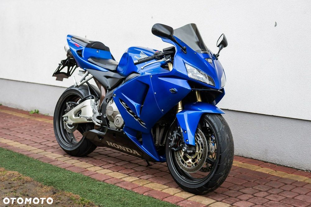 Honda CBR - 1