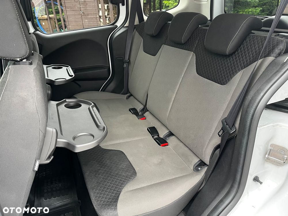 Ford Tourneo Courier 1.5 TDCi Trend - 9