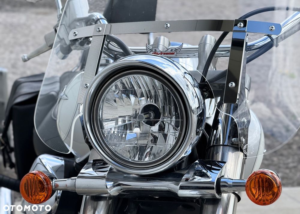 Suzuki VL 800 Volusia - Boulevard C50 - 13